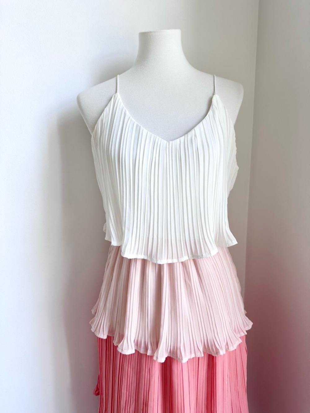 She & Sky Ombre Pleated Tiered Maxi Dress in White to Fuchsia Size Small - Picture 2 of 7
